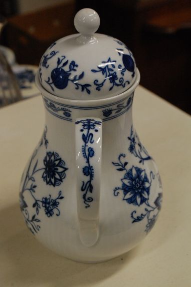 (n-5300/5) Bavaria Seltmann Weiden sibulamustriga kann