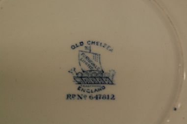 (n-5301/4)  Furnivals Limited Old Chelsea Rd nr 647812, pujongitassid-taldrikud, 3tk