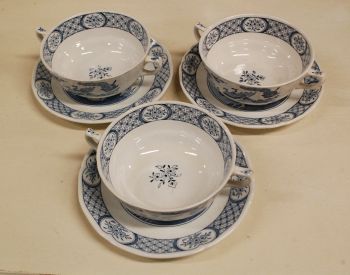 (n-5301/4)  Furnivals Limited Old Chelsea Rd nr 647812, pujongitassid-taldrikud, 3tk