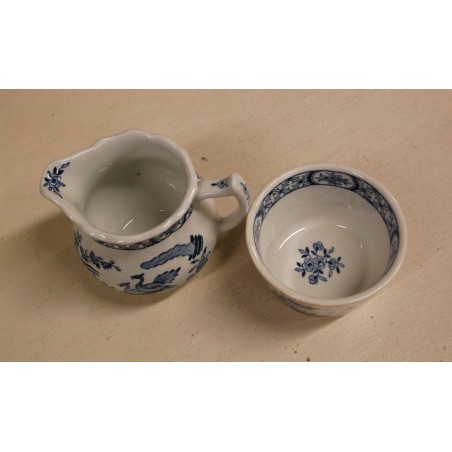 (n-5301/9)  Furnivals Limited Old Chelsea Rd nr 647812, koorekann ja suhkrukauss