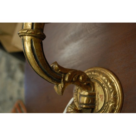 (L-318)  Seinalamp puidust korpusega 1 tk