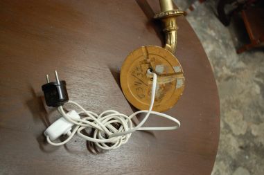 (L-318)  Seinalamp puidust korpusega 1 tk