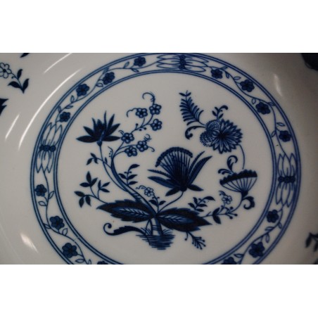 (n-5312/2) Wellco Krefeld Porzellan, sibulamustriga kauss