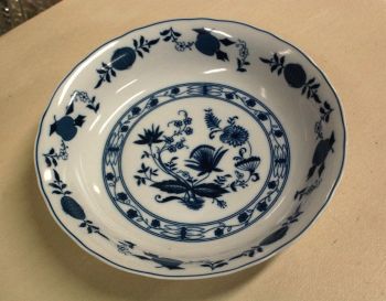 (n-5312/2) Wellco Krefeld Porzellan, sibulamustriga kauss