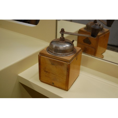 (n-5320) Vanem kohviveski