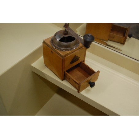 (n-5320) Vanem kohviveski