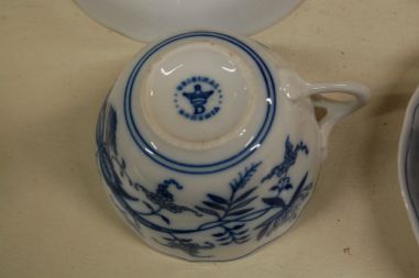 (n-5326/2)  Original Bohemia sibulamustriga kohvitassid, 6tk