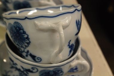 (n-5326/2)  Original Bohemia sibulamustriga kohvitassid, 6tk