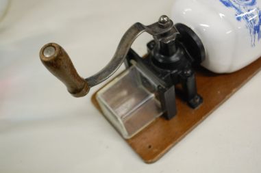 (n-5327)  Seinapealne kohviveski "Veski"