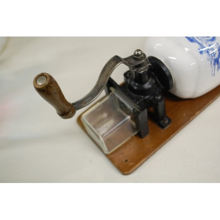 (n-5327)  Seinapealne kohviveski "Veski"