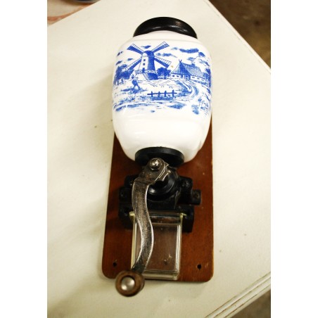 (n-5327)  Seinapealne kohviveski "Veski"