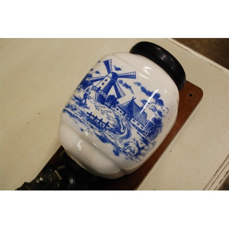 (n-5327)  Seinapealne kohviveski "Veski"