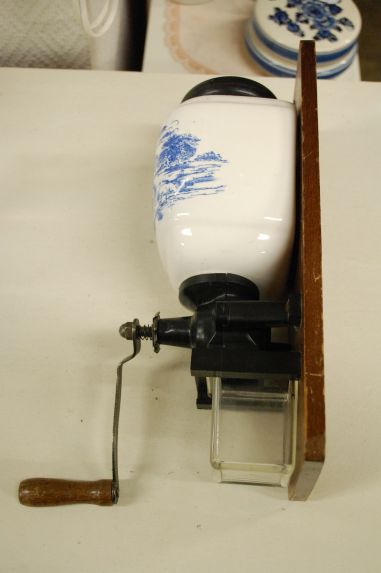 (n-5327)  Seinapealne kohviveski "Veski"