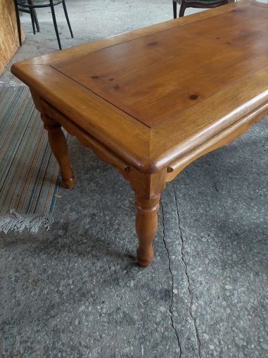 (L-334) Suurem diivanilaud