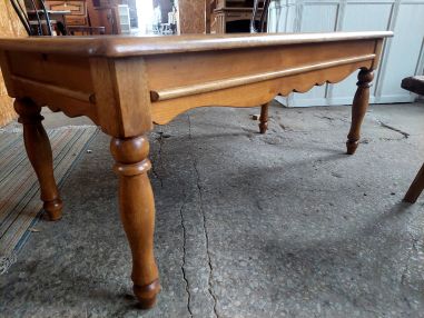 (L-334) Suurem diivanilaud