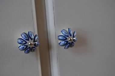 (9-546) Valge seinakapp