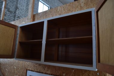 (9-546) Valge seinakapp