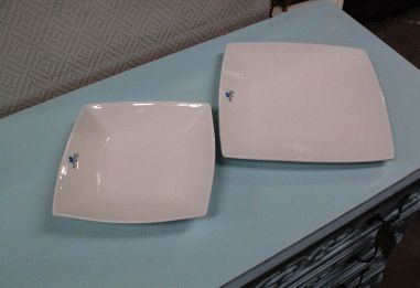 (8-1248) Nicky Vankets portselanist taldrikute komplekt, 4+4tk