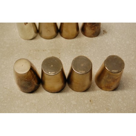 (n-500/1) Metallist topkad, karikad 8 tk (n-500/1) Metallist topkad, karikad 8 tk