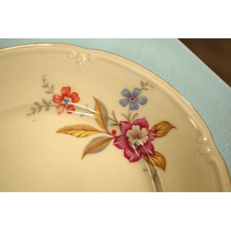 (n-3150/3) Kreemikad salatitaldrikud, 4tk (n-3150/3) Kreemikad salatitaldrikud, 4tk