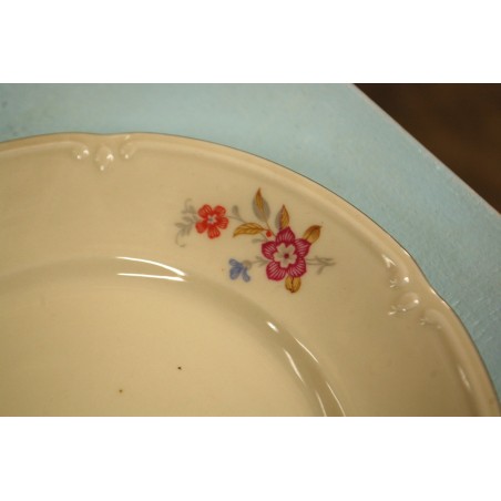 (n-3150/3) Kreemikad salatitaldrikud, 4tk (n-3150/3) Kreemikad salatitaldrikud, 4tk