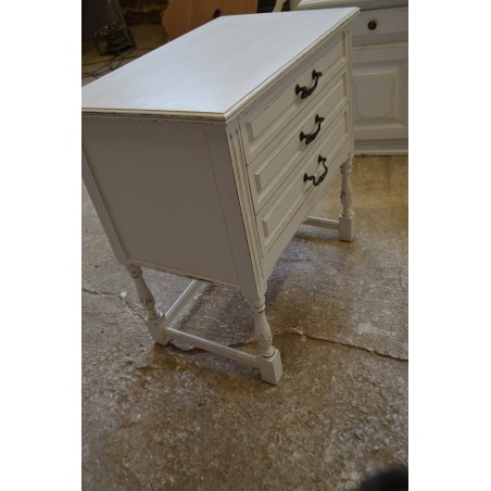 (n-5014) 3 sahtliga valge kummut