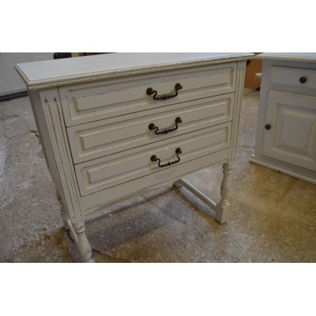 (n-5014) 3 sahtliga valge kummut