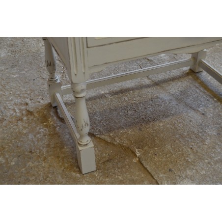 (n-5014) 3 sahtliga valge kummut