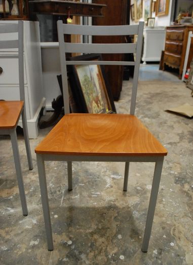 (L-361) Metallraamis toolid 4tk