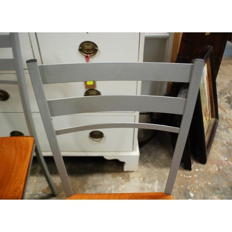 (L-361) Metallraamis toolid 4tk