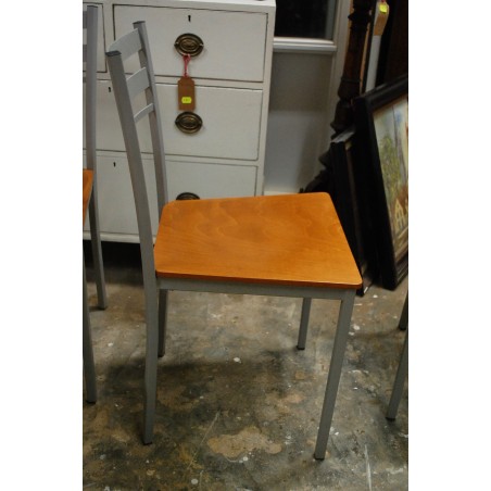 (L-361) Metallraamis toolid 4tk