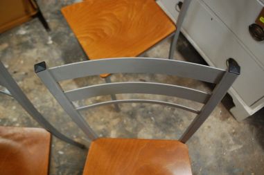 (L-361) Metallraamis toolid 4tk