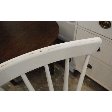 (L-367) Valged puidust toolid, 2tk