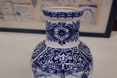 (n-5503) Uhke veskiga vaas