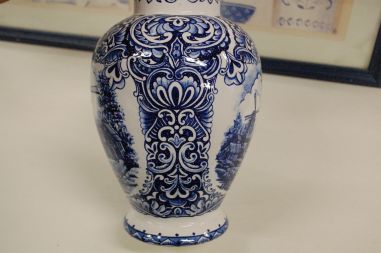 (n-5503) Uhke veskiga vaas