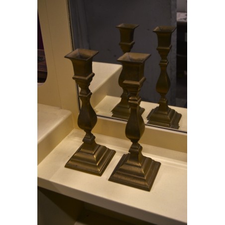 (n-5564) Kollasest metallist küünlajalad 2 tk paaris