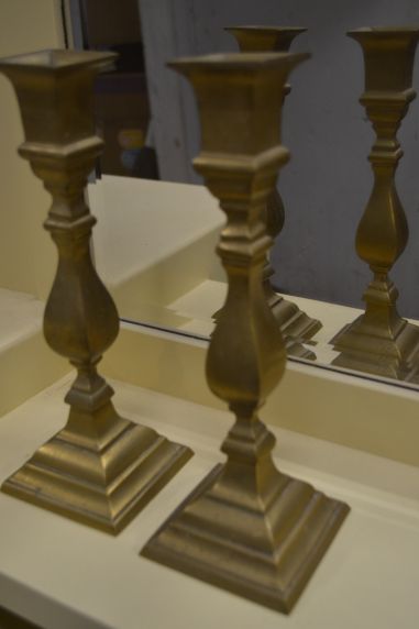 (n-5564) Kollasest metallist küünlajalad 2 tk paaris