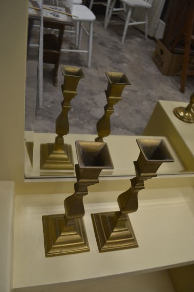 (n-5564) Kollasest metallist küünlajalad 2 tk paaris