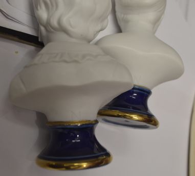 (n-5646) Biskviitportselanist kujude paar