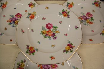 (n-5674/2)  Epiag, lillelised praetaldrikud, 4tk 2