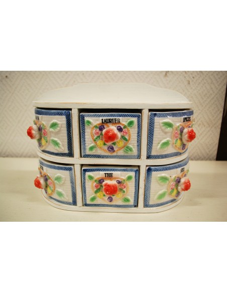 (n-5707) Valge puitraamiga maitseaineriiul