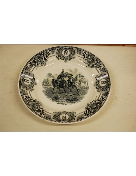 (n-5752) Boch F. la Louviere kollektsioontaldrik "Napoleon"