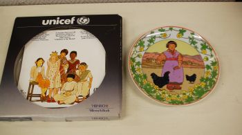 (n-5754) Villeroy & Boch, Unisef kollektsioontaldrik "Children of the World", nr 2 Tiibet kollektsioontaldrik