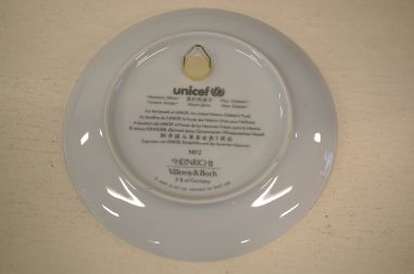 (n-5754) Villeroy & Boch, Unisef kollektsioontaldrik "Children of the World", nr 2 Tiibet kollektsioontaldrik