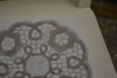 (L-360) Valge puidust tool