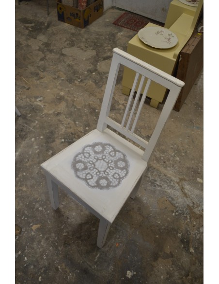 (L-360) Valge puidust tool