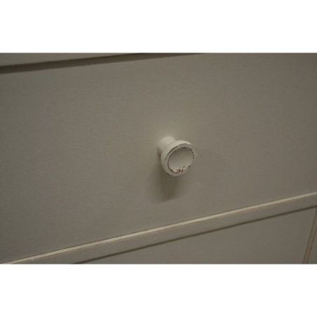 (L-417) Madal valge sahtlitega kummut