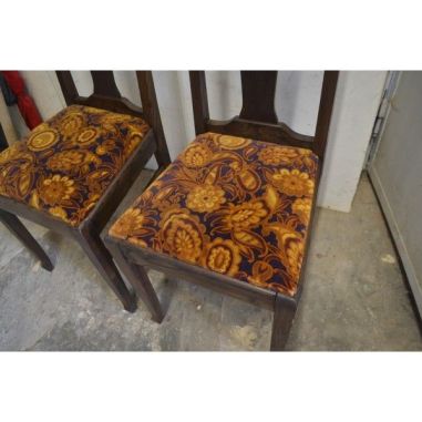 (L-420)  2 tk vana tammeraamis tooli