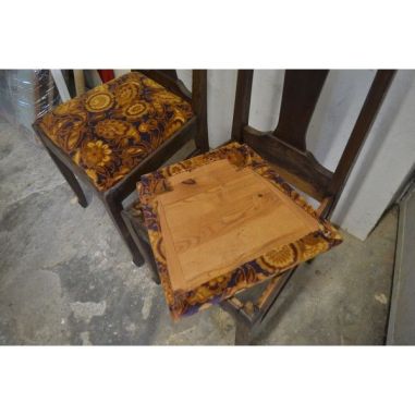 (L-420)  2 tk vana tammeraamis tooli