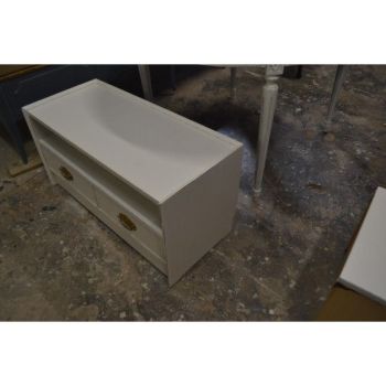 (L-426) Valge madalam kummut, tv, tehnika aluseks 2